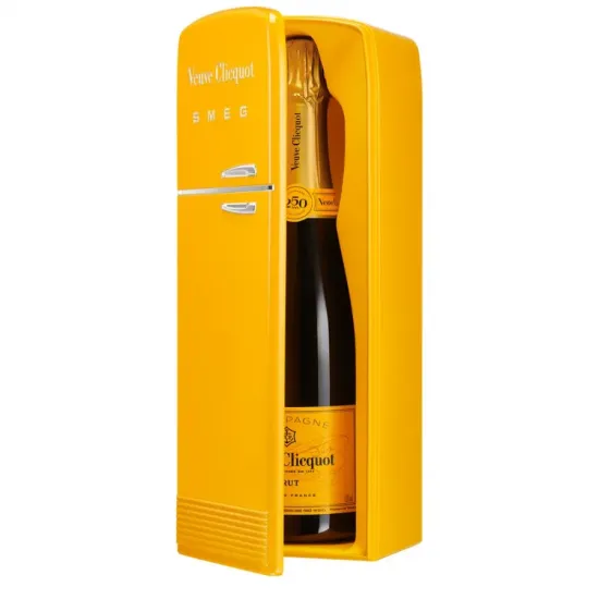 Veuve Clicquot SMEG Fridge Box Limited Edition - 750 ML